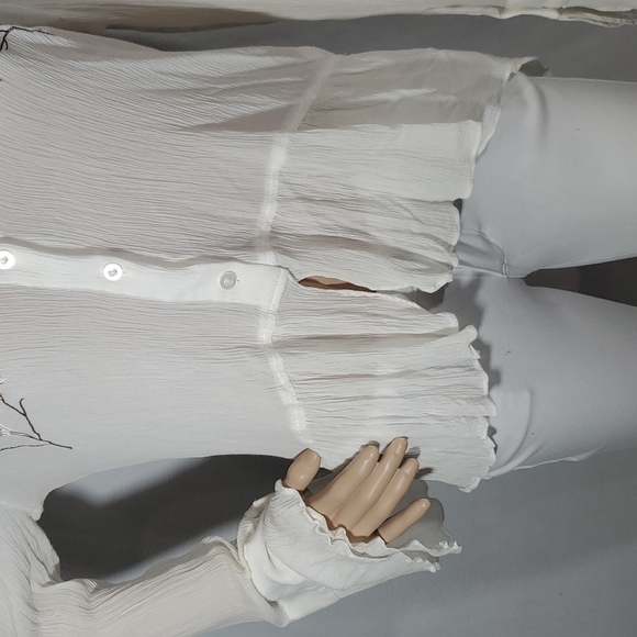 Hi-lo blouse - Picture 4 of 9